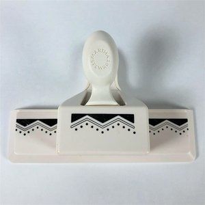Martha Stewart Zig Zag Dots border paper punch